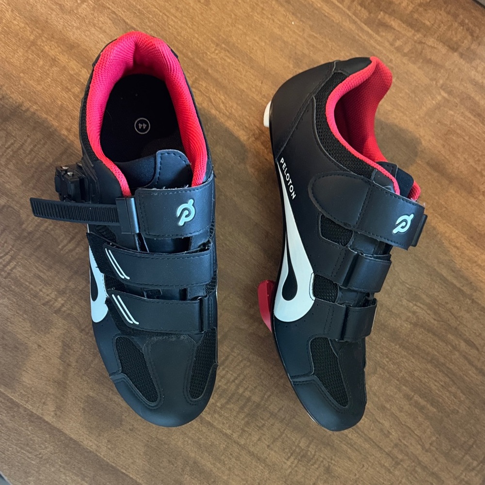 Peloton Cycling Shoes Men’s size 44 (10.5)
